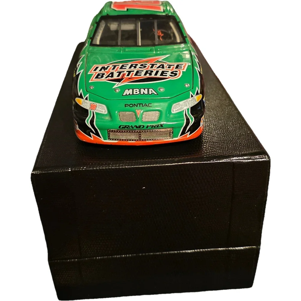 2002 Bobby Labonte 18 Interstate Batteries Pontiac 1/24 Action Elite 0569 Nascar